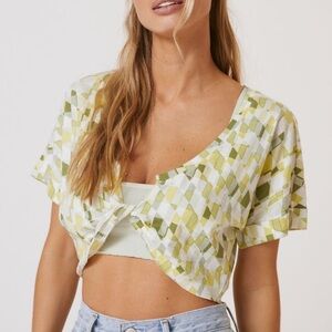 Anthropologie Daily Practice Layla Twist Tee Top Size Medium‎ Green